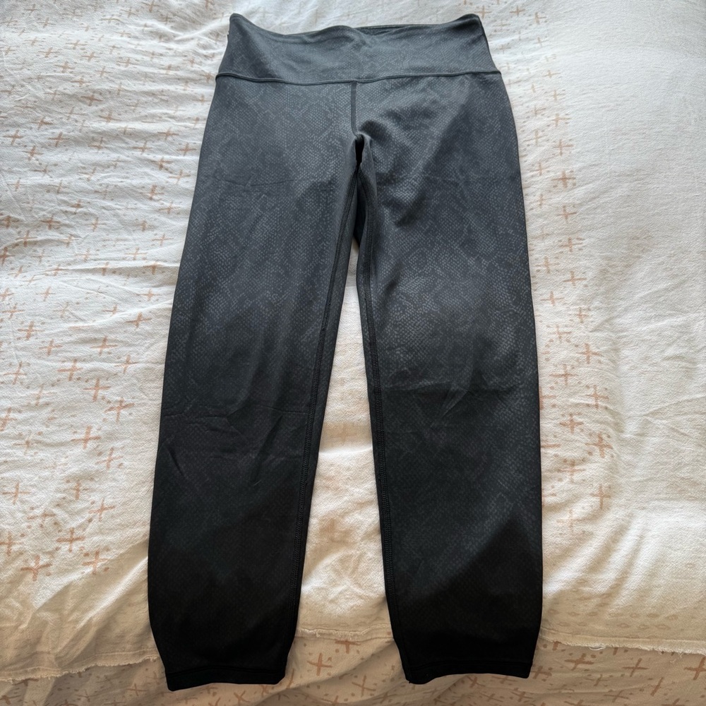 GAP Black Snakeskin GapFit Leggings